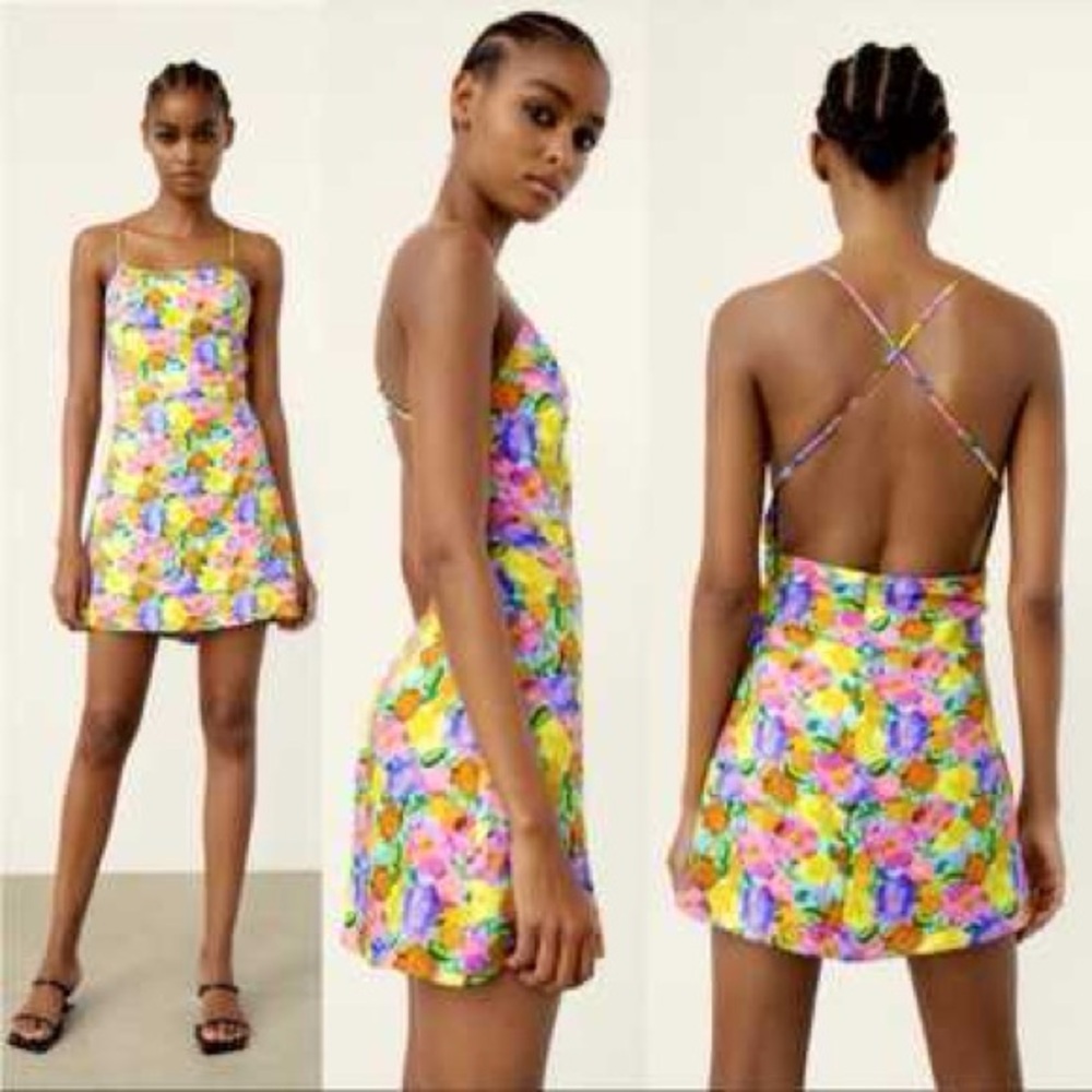 NWT Zara bold floral dress with open back (xxl)